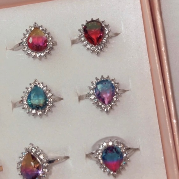 Many Promises - Picture 3 of 4